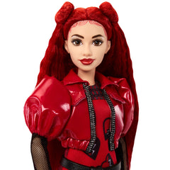 Disney descendants: The Rise Of Red Red, Fille de La Reine de Cur