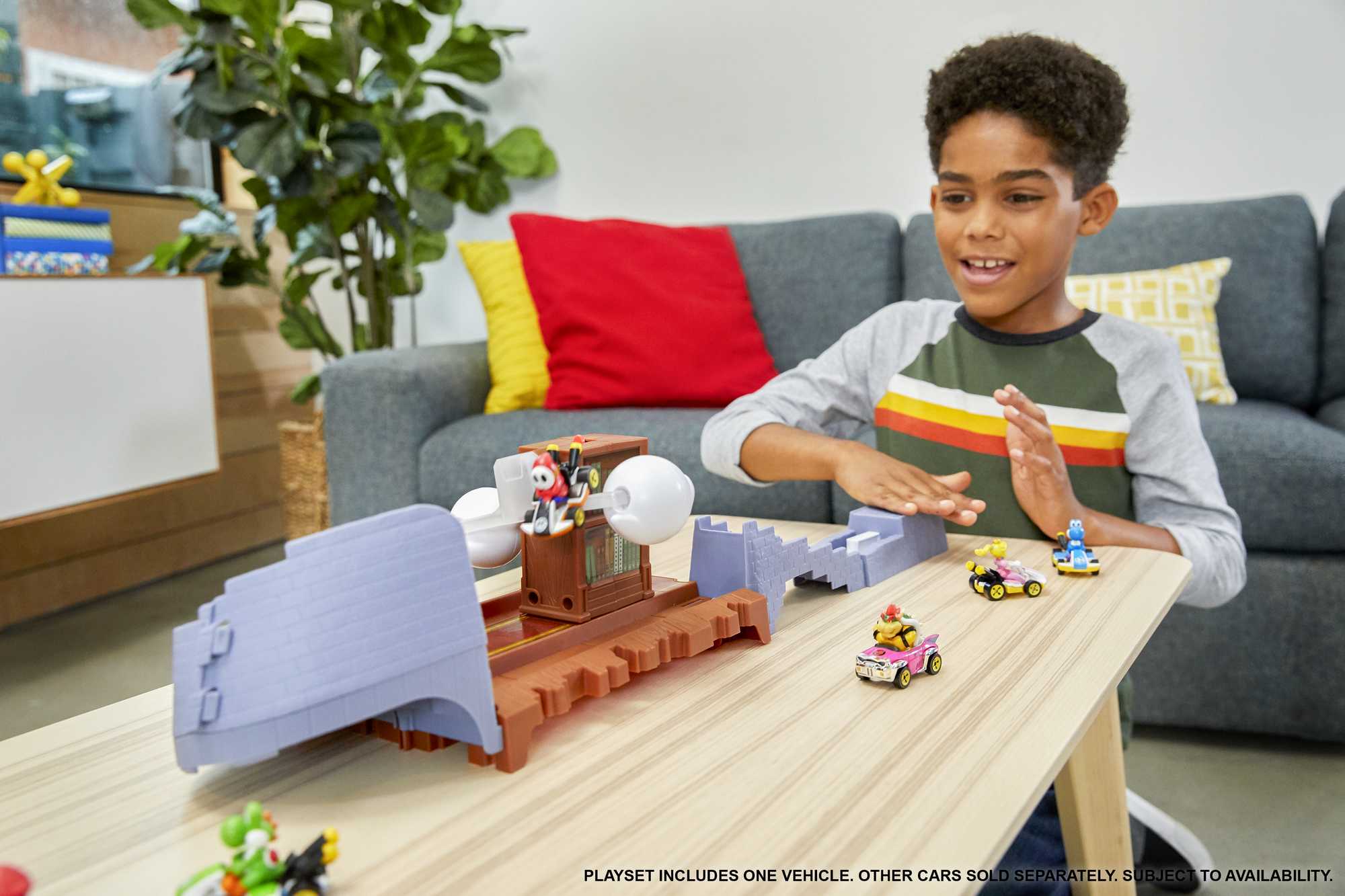 Hot Wheels Mario Kart Pista de Juguete Boo Librería Embrujada
