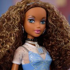 Barbie Signature My Scene Madison Collector Doll in Y2K-Inspired Outfit With Premium Accessories