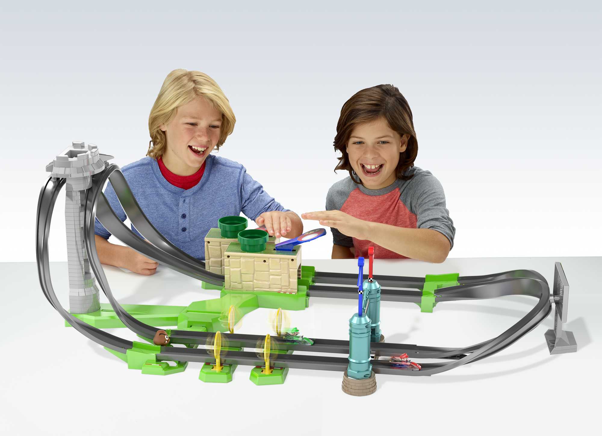 Hot Wheels Mario Kart Pista de Brinquedo De Circuito Longo